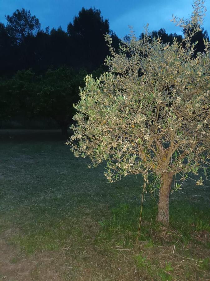 Location Venelles Villa Buitenkant foto